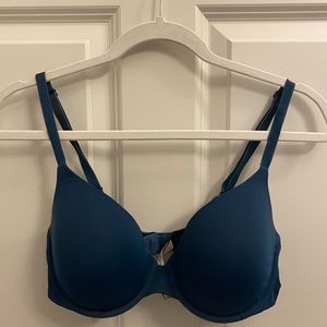 VS 34D Uplift semi demi in deep turquoise.